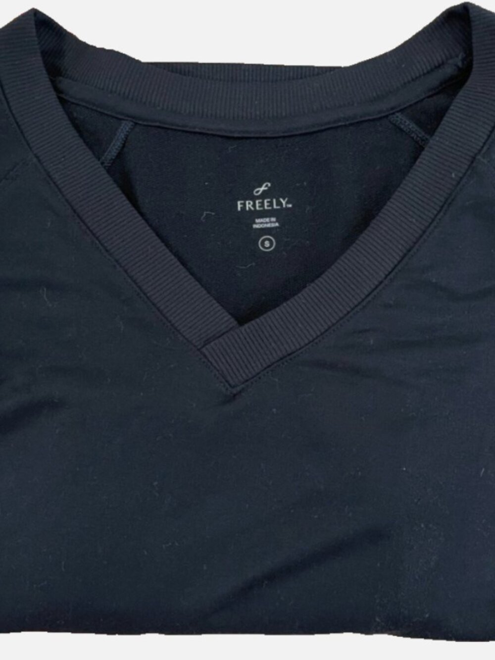 Freely Size S Black long sleeve sweater V-Neck very soft activewear